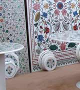Monarch Crafts: Manufacturer & Exporter of Handcrafted Marble Inlay Products.